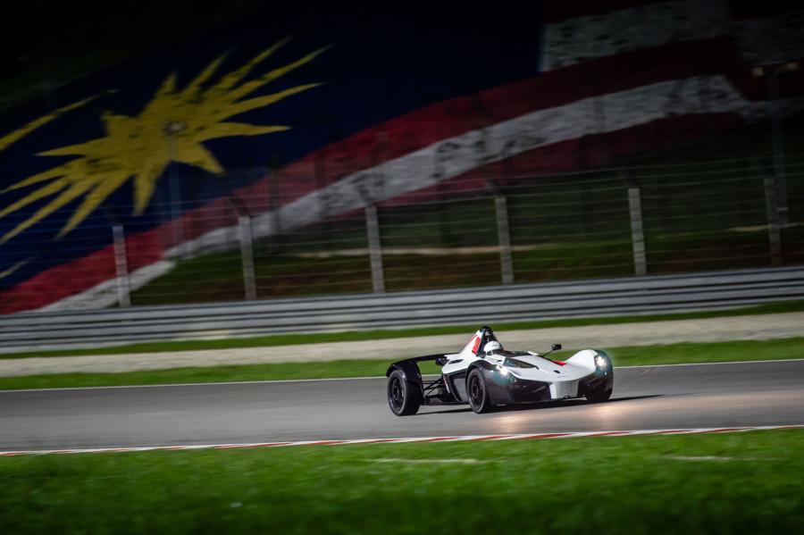 BAC Mono 2015 года  (фото 5 из 31)